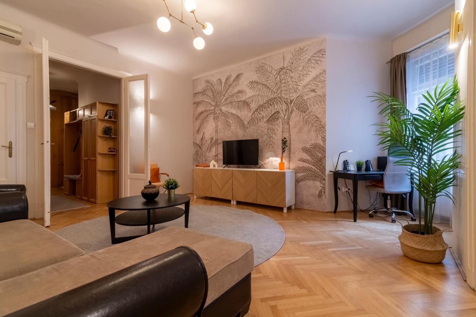 Be A Budapester Экстерьер фото