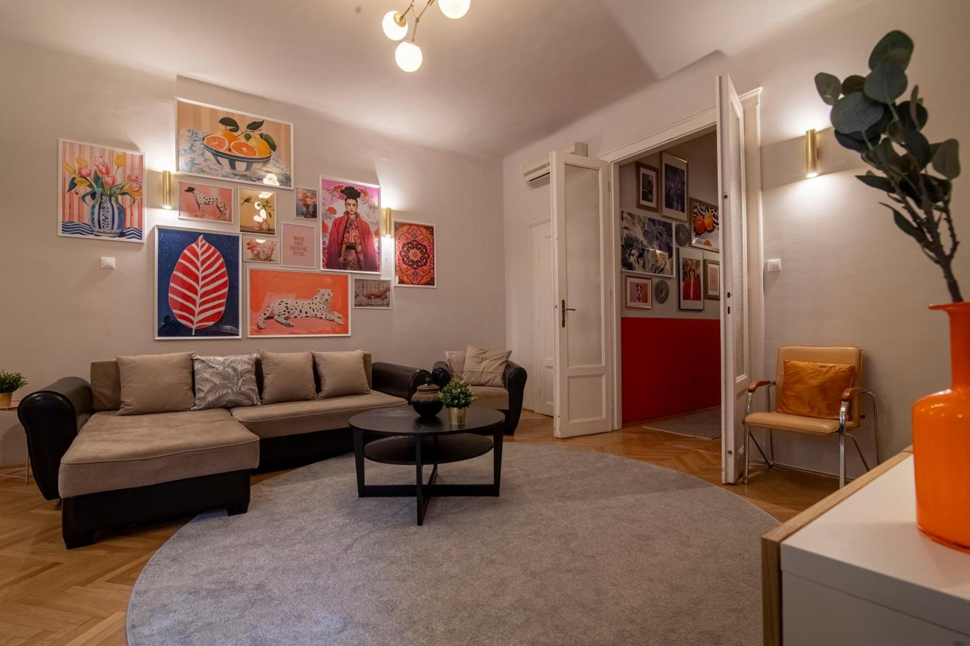 Be A Budapester Экстерьер фото